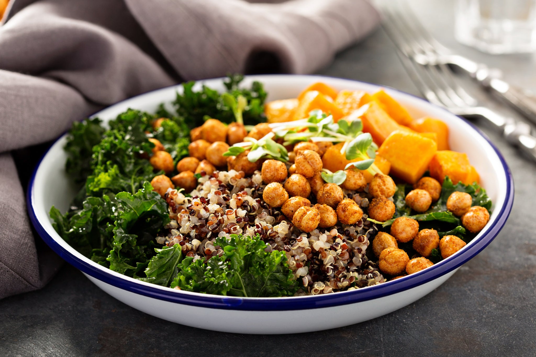 Quinoa & Kale Salad (Ve)