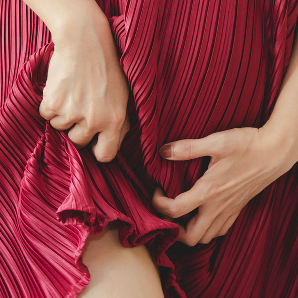 Vaginal dryness: causes, signs & remedies DR.VEGAN Vaginal dryness: causes, signs & remedies DR.VEGAN